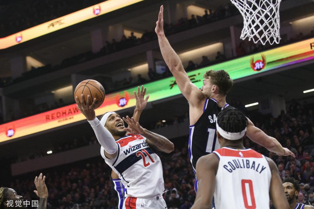 球员转会常 球员转会常